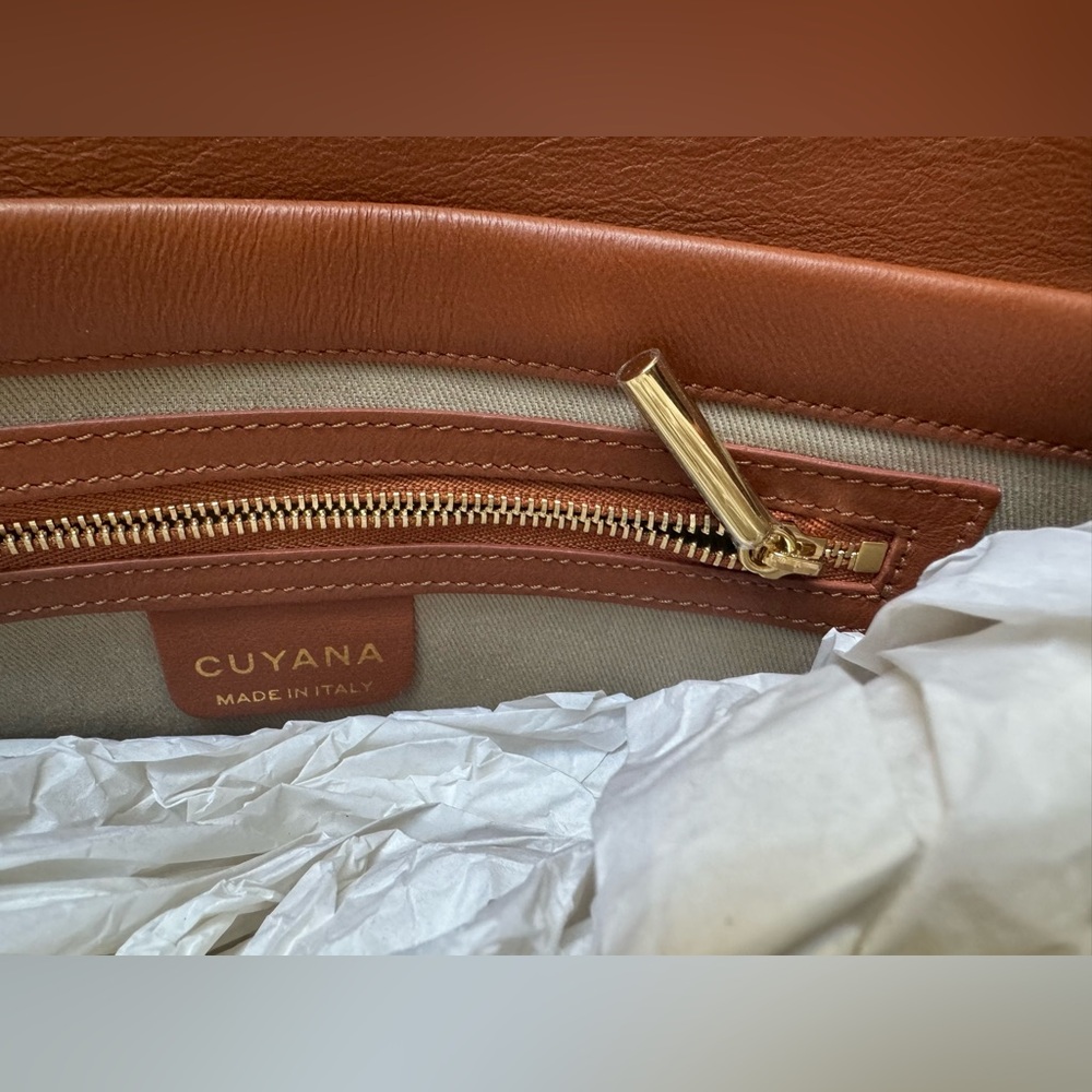 Cuyana Tan Crossbody Bag - Picture 9 of 14